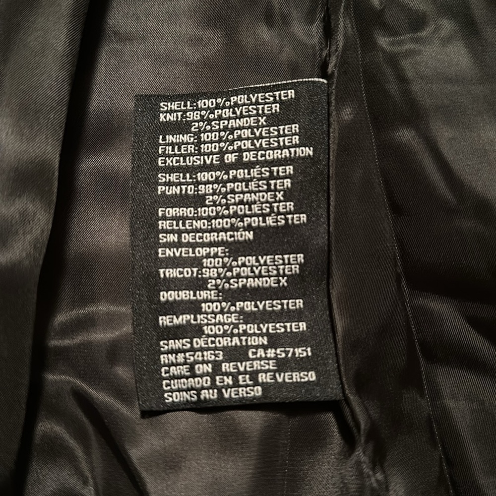 NWOT Women’s Black Puffer Jacket - Medium - Picture 11 of 11